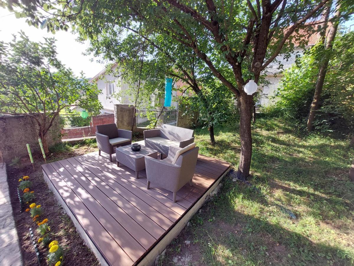 Holiday Home Milanovic Cetinje Exterior photo